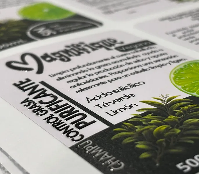 Carrusel de etiquetas con relieve - Imagen 2